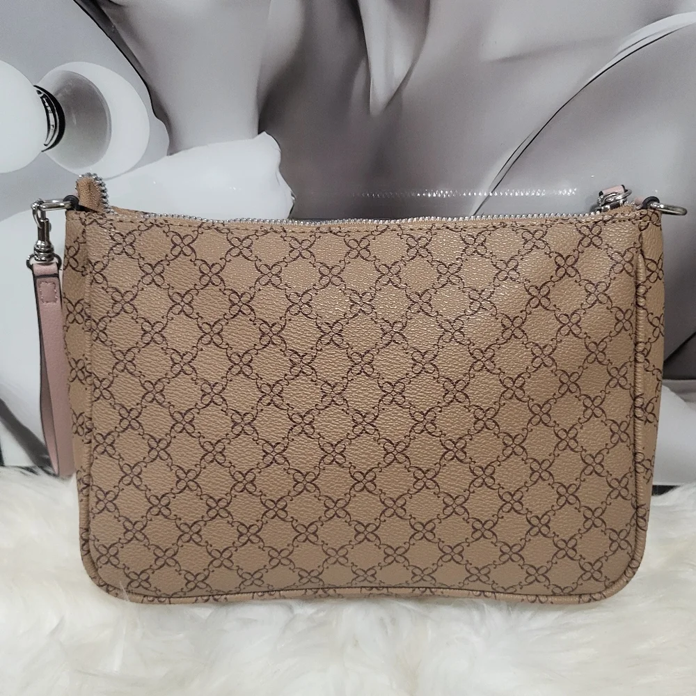 NWOT Nine West Zippered Cosmetic Bag
